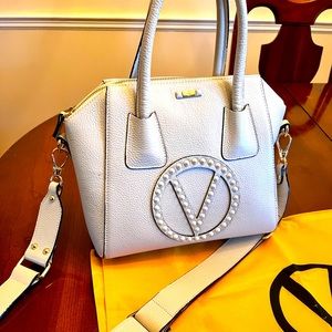 Minimi Rock Convertible Tote Bag.